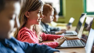 Teknologiforståelse skal på skoleskemaet fra 3. klasse