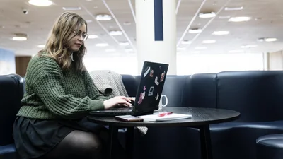 Sådan siger du fra, hvis du er ved at drukne i opgaver